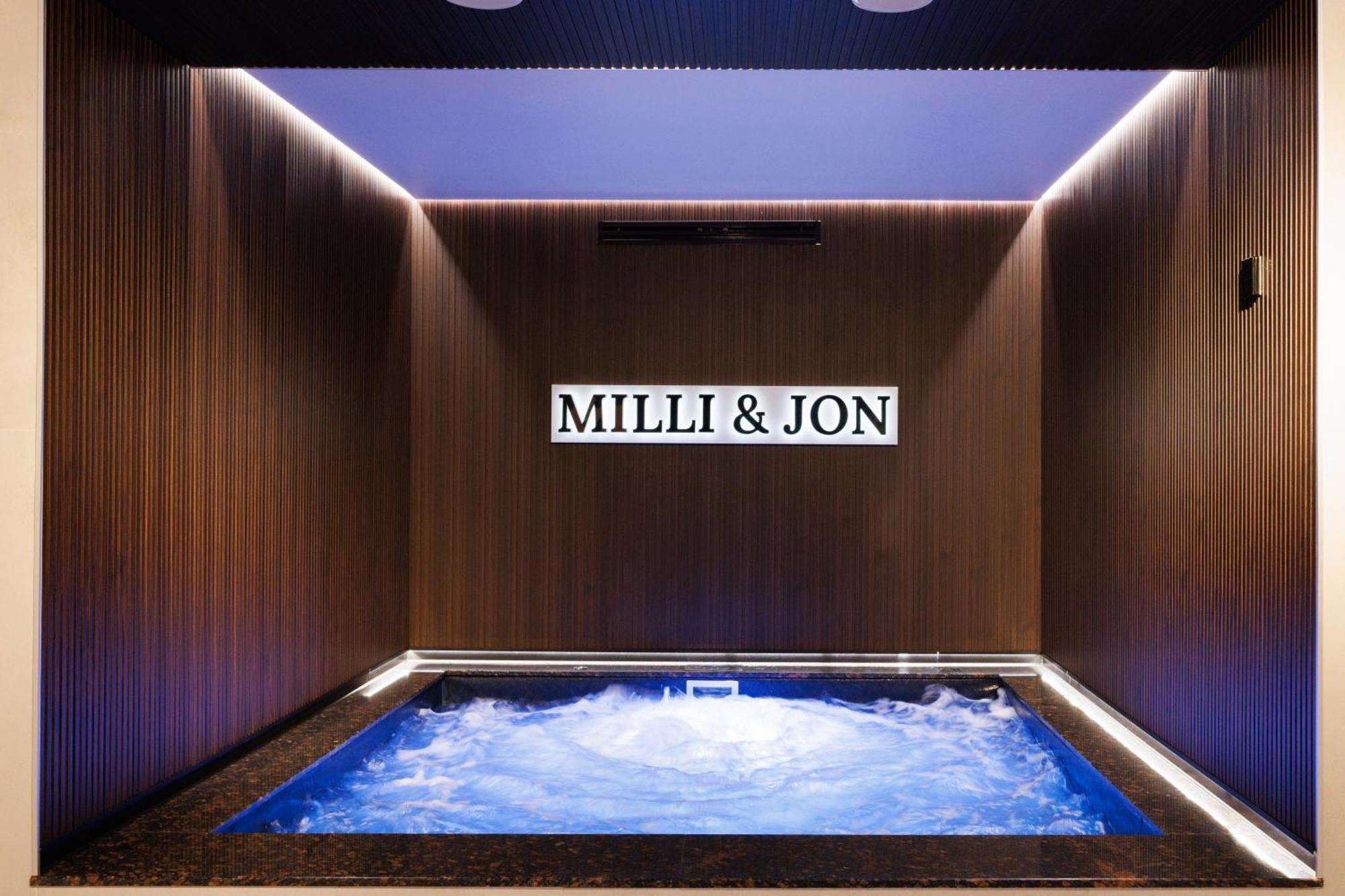 Milli&Jon Spa Boekovel Buitenkant foto